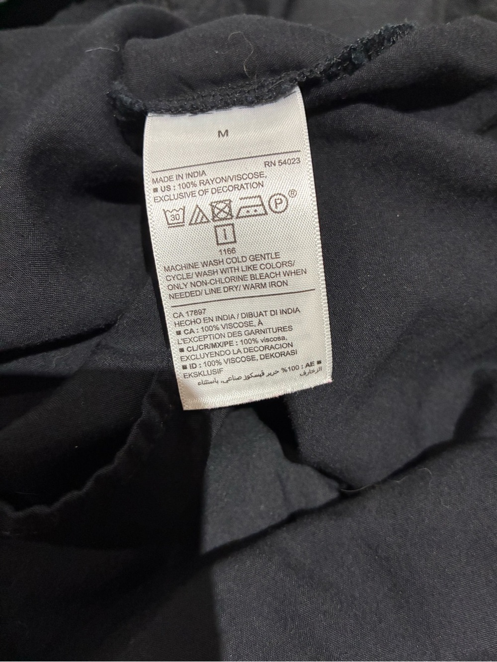 Old Navy Women’s SL Woven BOHO Black Sleeveless Tunic with Pin tuck Neck, Size M - Picture 10 of 12